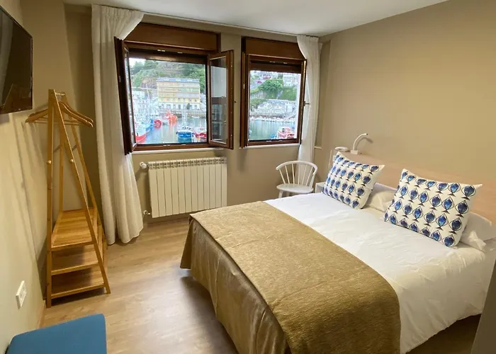 Baltico 2 Estrellas فندق لواركا